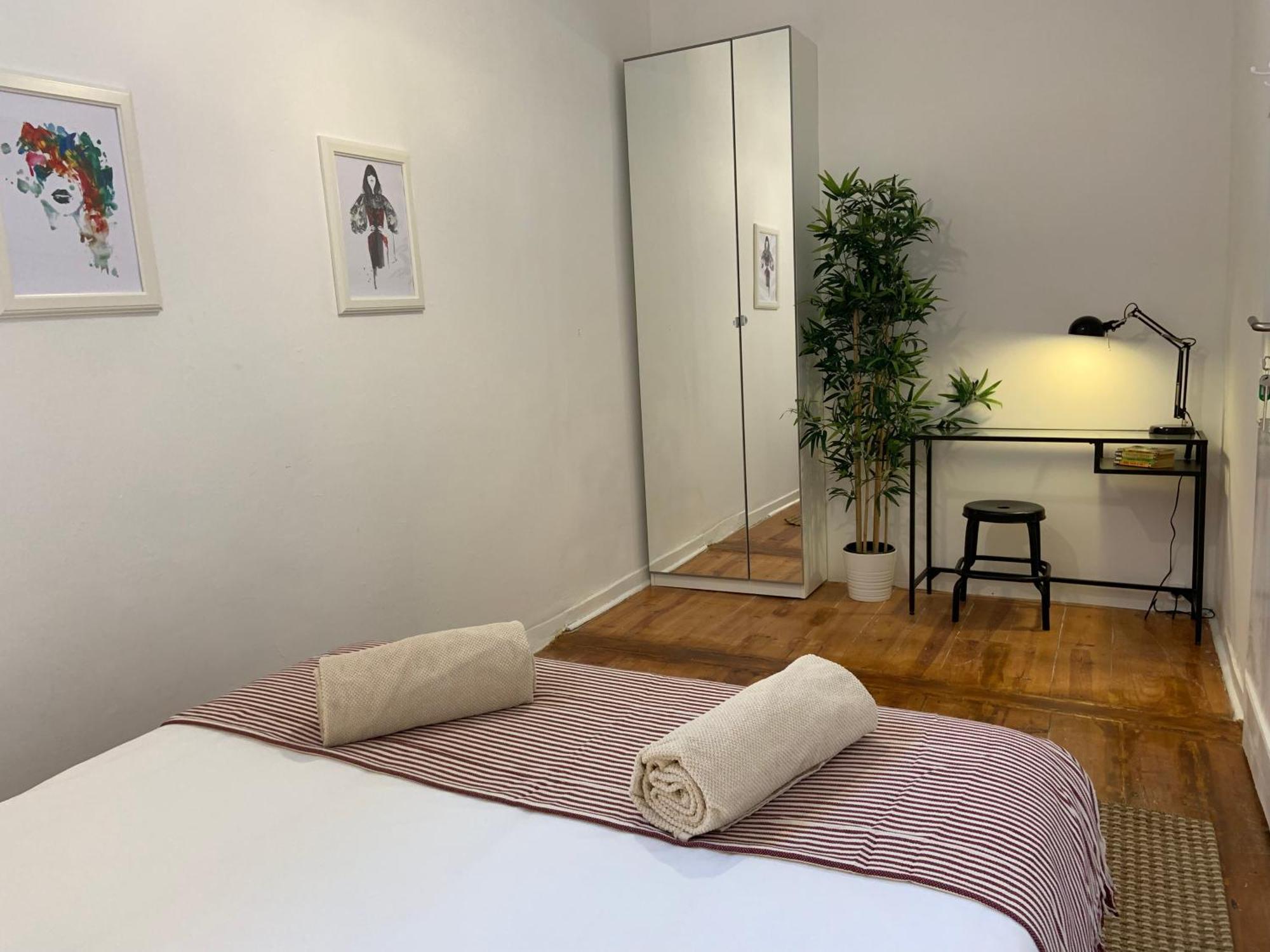 Stay As A Local! Santos Historical Guesthouse IV Lisbon Exterior photo